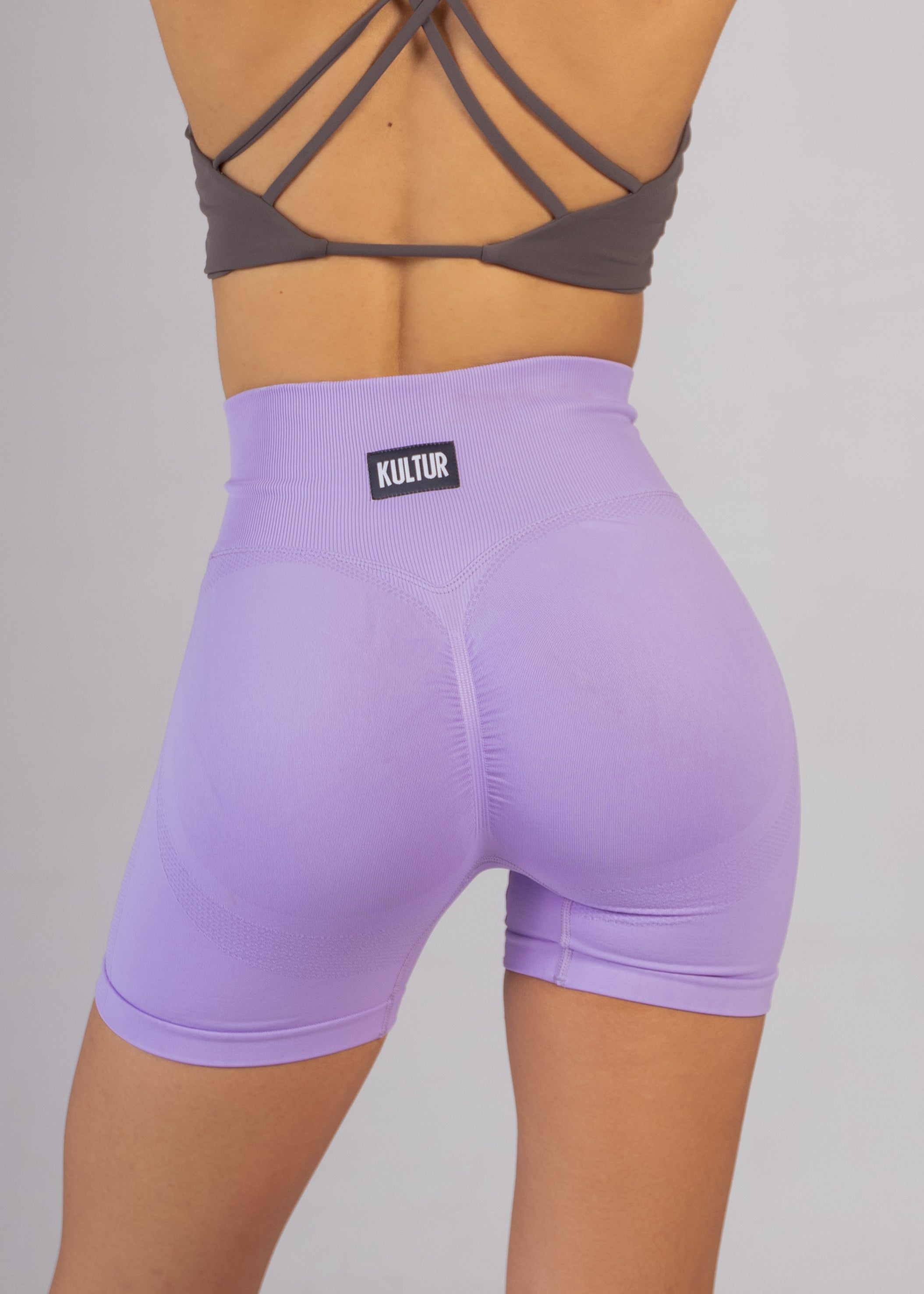 Seamless Breeze Shorts