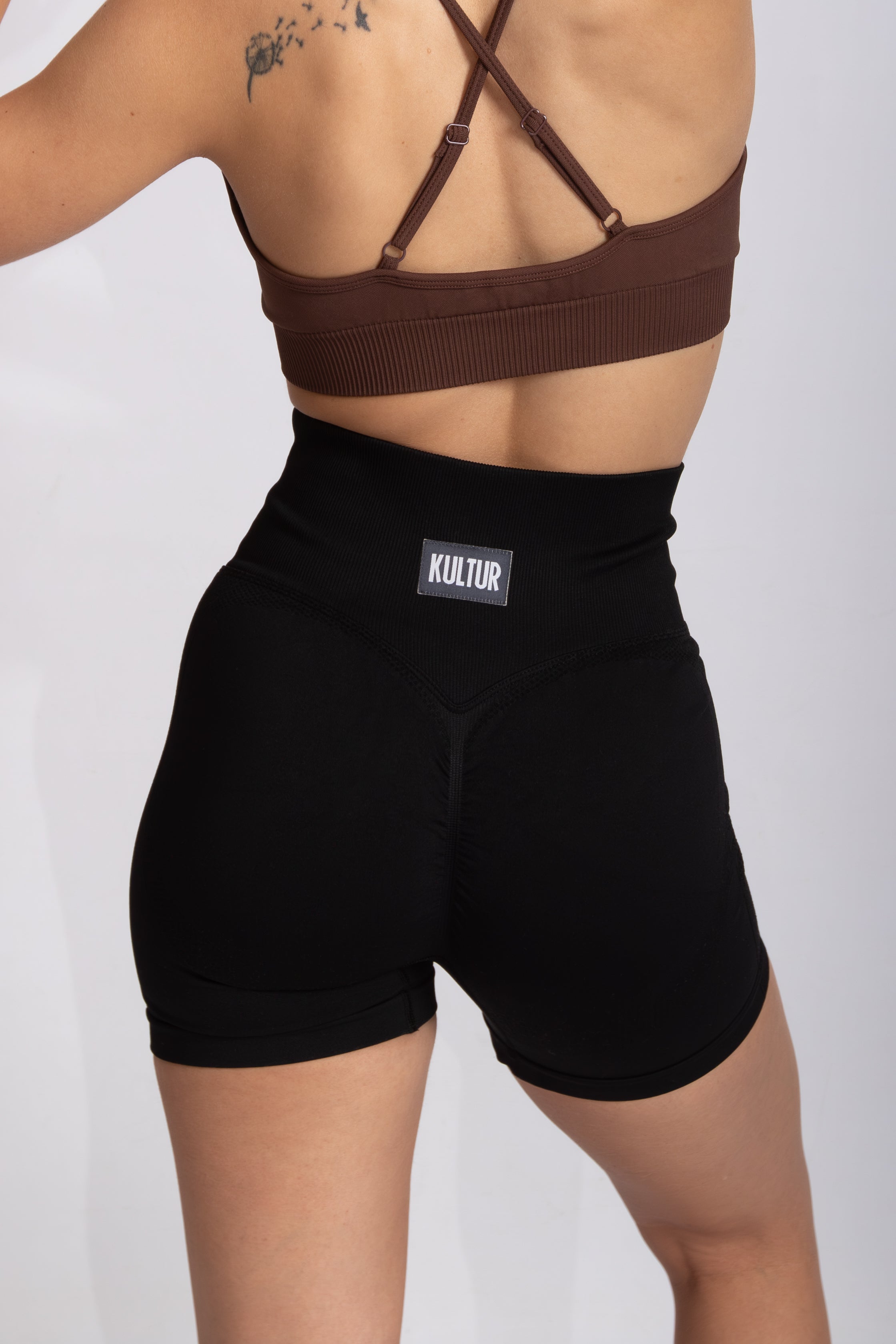 Seamless Breeze Shorts