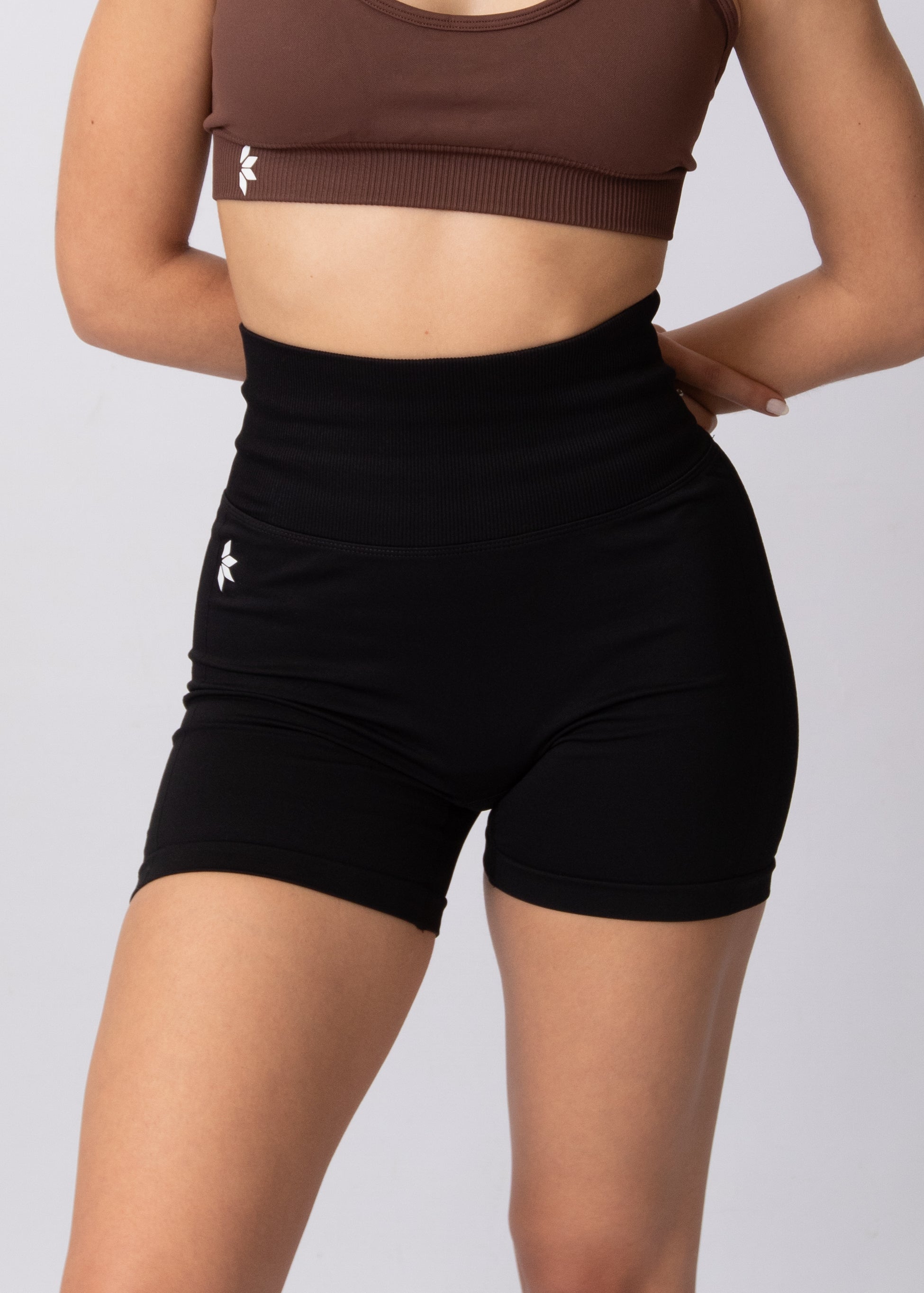 Seamless Breeze Shorts